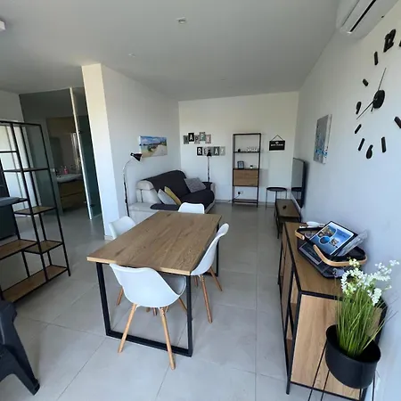 Semesterbostad Sweet And Cosy 1bed With Views By Homely *